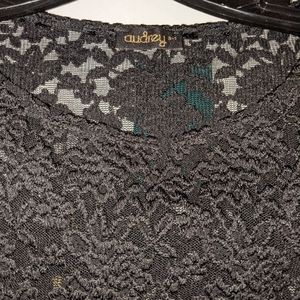 Black lace fitted crop blouse